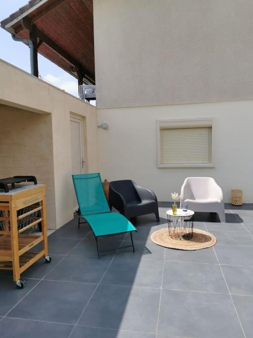 Studio Au Calme Avec Terrasse Rougemont  المظهر الخارجي الصورة
